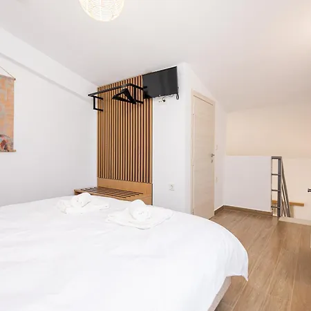 Appartamento Almond's Family Maisonette Orfánion