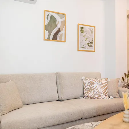 Almond's Family Maisonette Lejlighed